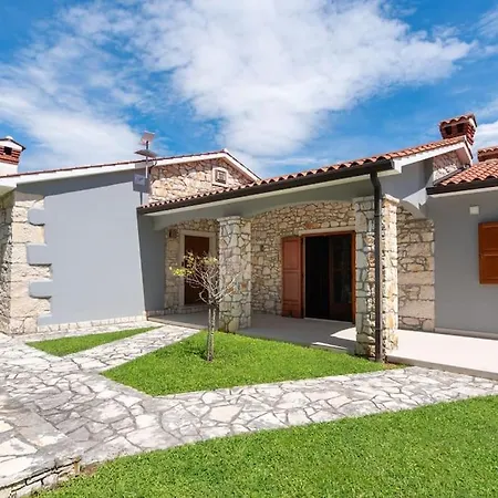 Villa Lilium *